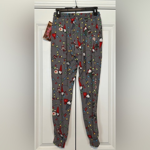NWT. 2 Fleece jogger pants with pockets Gray Christmas Gnome & Burgundy Small - Picture 11 of 14
